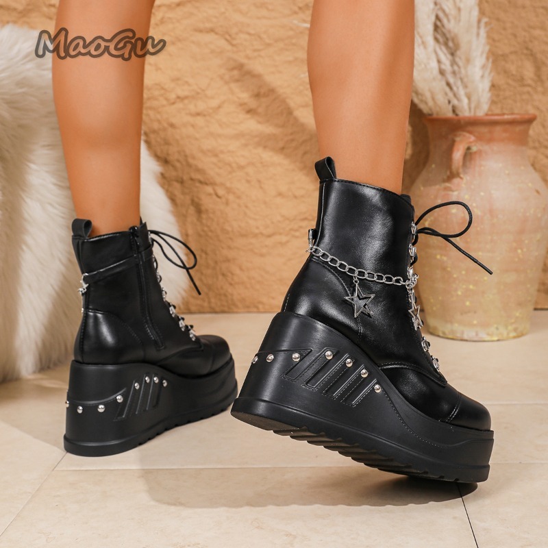 Botines de plataforma alta par - Motorcycle Chain reseña y precio
